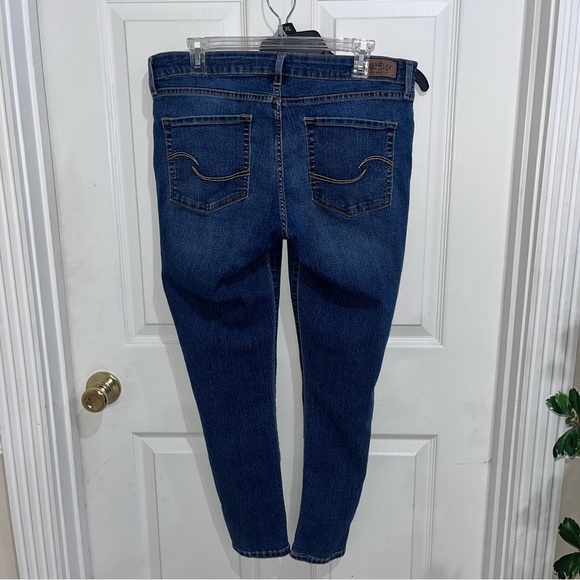 Signature by Levi Strauss Women's Blue Jeans - Picture 5 of 5